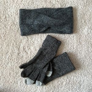 Matching gloves and head scarf